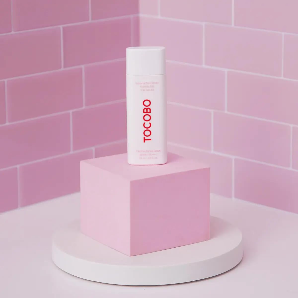 Tocobo Vita Tone Up Sun Cream SPF50+ PA++++ - Aντηλιακή κρέμα προσώπου λεπτόρρευστη με βιταμίνες