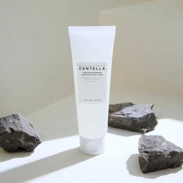 SKIN1004 Madagascar Centella Tone Brightening Cleansing Gel 125ml - Καθαριστικό τζελ για φωτεινό δέρμα
